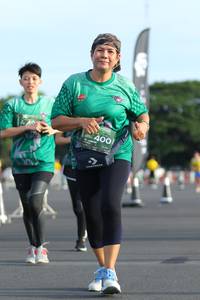 BIB: 400
                            <button type="button" onclick="openModal(5173210)" class="btn btn-primary btn-sm float-right btn-popup" data-toggle="modal" data-target=".modal-high-quality">
                        <i class="fas fa-shopping-cart"></i> Add to Cart
                    </button>
                                            <button type="button" onclick="isThisMe(5173210, true)" class="btn btn-success btn-sm float-right btn-popup btn-isme hidden" data-toggle="tooltip" data-placement="bottom" title="นี่คือรูปของคุณใช่ไหม คลิกที่นี่เพื่อเอาเข้าอัลบั้ม">
                        <i class="fas fa-plus"></i> Add to album
                    </button>
                    <button type="button" onclick="isThisMe(5173210, false)" class="btn btn-warning btn-sm float-right btn-popup btn-isnotme hidden">
                        <i class="fas fa-ban"></i> Remove from album
                    </button>